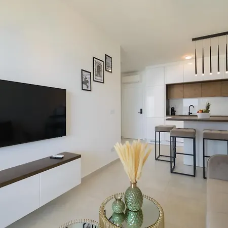 Apartment Ero On The